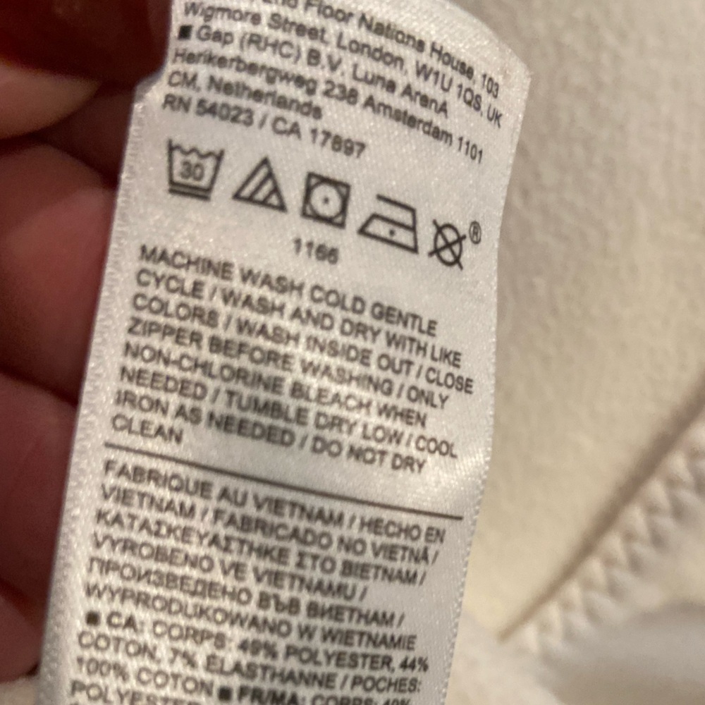 Athleta~Soft~Ivory~Form-Fitting~Asymmetrical Zip Closure~Light Jacket~Size XSP - Picture 16 of 16